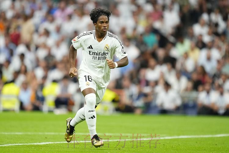 恩德里克提前加入皇马 避免遭遇罗克在巴萨的窘境 恩德里克提前加入皇马 避免遭遇罗克在巴萨的窘境